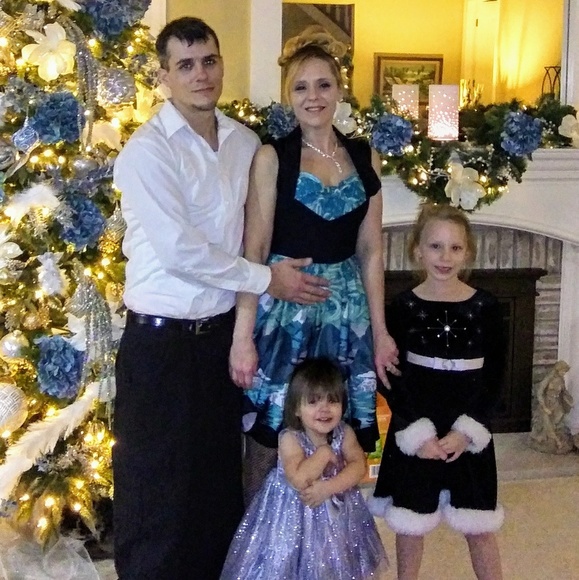 Meet your Posher, Courtney - Picture 7 of 8